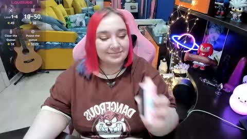 Snapshot of softie_sofy chatting on March 2025 10:51:01 AM Sofie online show from March 2025 10:51:01 AM
