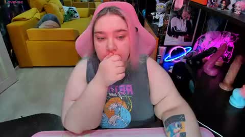 Sofie online show from June 2026 03:04:01 AM