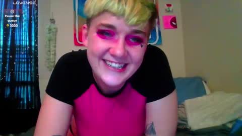 Day online show from March 2025 09:45:02 PM