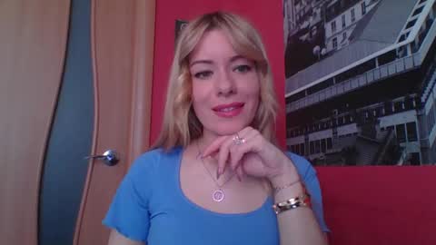 softy_aura online show from May 2026 10:20:02 AM