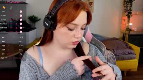 Snapshot of sofy_benson chatting on June 2026 01:48:01 PM Sofy online show from June 2026 01:48:01 PM