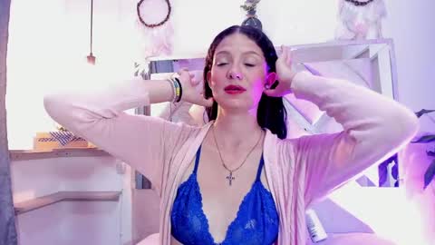    online show from May 2026 01:11:02 AM