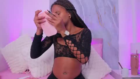 Snapshot of sofynovoa chatting on May 2026 03:45:02 AM online show from May 2026 03:45:02 AM