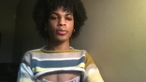 Snapshot of solaceeve chatting on November 2025 08:07:02 PM SolaceEve online show from November 2025 08:07:02 PM