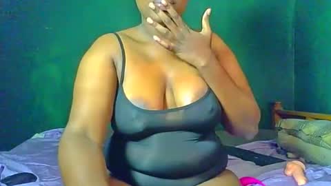 Snapshot of sollybunny chatting on March 2026 01:44:01 AM Solly bunny online show from March 2026 01:44:01 AM