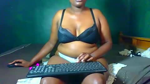 Snapshot of sollybunny chatting on March 2026 02:44:01 PM Solly bunny online show from March 2026 02:44:01 PM