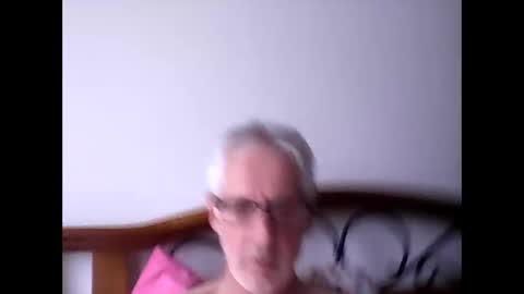 Snapshot of soloman1969 chatting on April 2026 11:18:02 PM Soloman online show from April 2026 11:18:02 PM