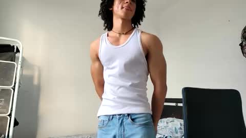 Hi Im Weller Check my Bio  online show from May 2026 09:55:02 PM