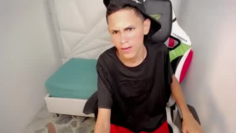 ESTEBAN online show from July 2026 10:42:02 PM
