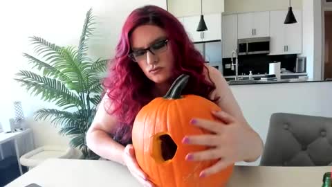 someonespeicial online show from October 2025 06:45:02 PM