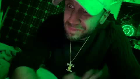 Snapshot of son_e_blacc chatting on January 2025 12:12:01 AM Soni online show from January 2025 12:12:01 AM