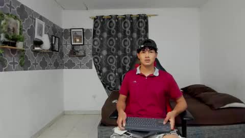 Snapshot of son_hades chatting on November 2025 03:30:02 AM son_hades online show from November 2025 03:30:02 AM