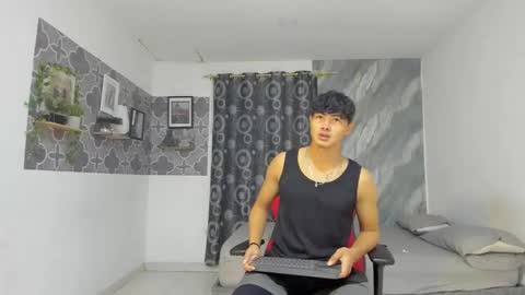 son_hades online show from March 2026 03:32:02 AM