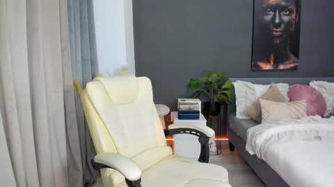 Snapshot of sonia__rey chatting on October 2025 01:59:02 PM Sonia Rey online show from October 2025 01:59:02 PM