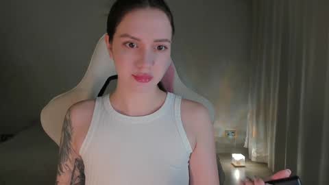 sonia_moon_ online show from December 2024 01:18:01 AM