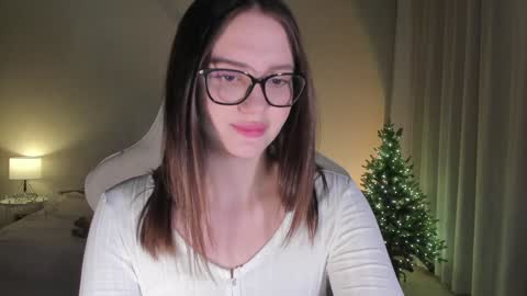 sonia_moon_ online show from December 2024 02:41:02 AM
