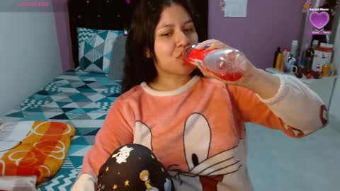 Snapshot of sonialatin69 chatting on December 2024 03:00:02 PM sonialatin69 online show from December 2024 03:00:02 PM