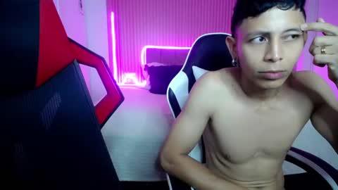 sonic_jess07 online show from June 2026 12:19:01 PM