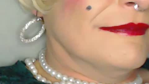 Snapshot of sonjairene chatting on January 2025 02:11:02 AM sonjairene online show from January 2025 02:11:02 AM