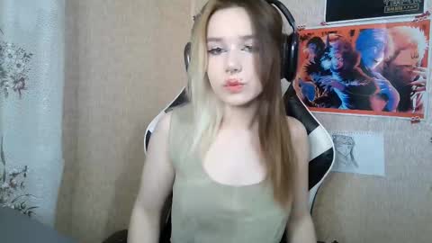 Mila online show from March 2026 06:18:02 PM