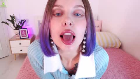 Sonya Lime online show from April 2026 07:06:02 AM