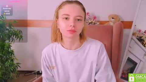 Litta online show from November 2025 10:25:02 PM