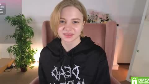 Litta online show from May 2026 10:18:01 PM