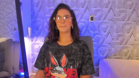 Snapshot of sophi_01 chatting on July 2026 12:30:01 PM sophie online show from July 2026 12:30:01 PM