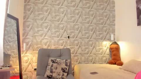 Snapshot of sophi_01 chatting on July 2026 06:46:02 PM sophie online show from July 2026 06:46:02 PM