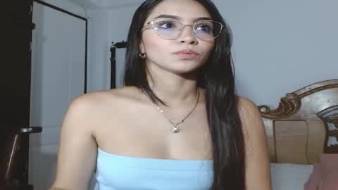 Snapshot of sophi_brownss chatting on October 2025 06:06:02 AM Sophi online show from October 2025 06:06:02 AM