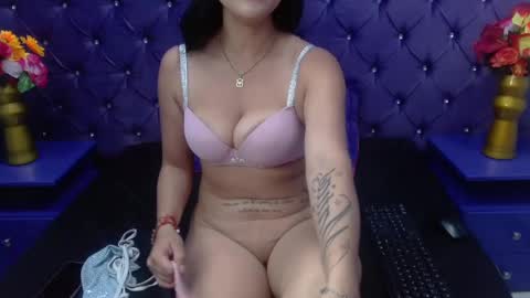 sophi_hardd online show from January 2025 12:23:01 PM