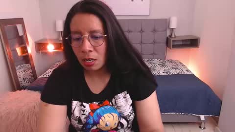  Sophia  online show from September 2025 03:50:02 AM