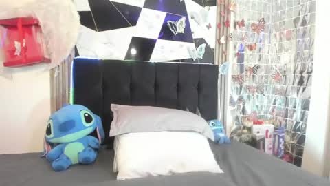 Sophia online show from May 2026 03:00:02 AM