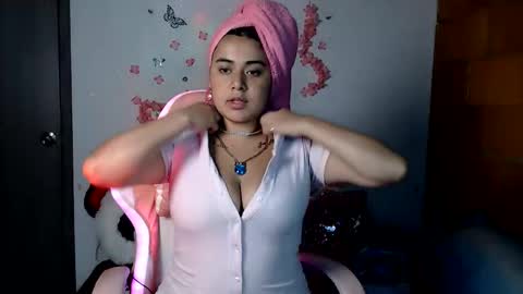 Snapshot of sophia_dazza398 chatting on March 2026 01:03:01 AM sophia online show from March 2026 01:03:01 AM