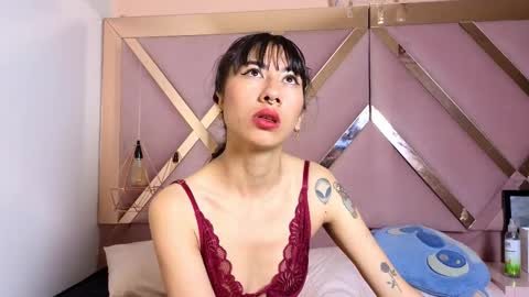 Snapshot of sophia_grand chatting on October 2025 06:36:02 AM Sophia Grand online show from October 2025 06:36:02 AM