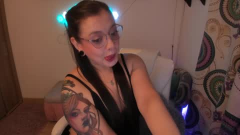 sophia_grants online show from April 2026 06:00:02 AM