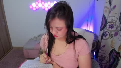sophia_grants online show from May 2026 04:53:02 AM