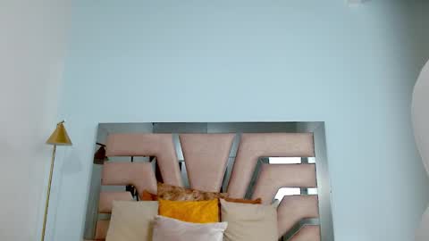 Sophia  online show from January 2025 06:28:02 PM