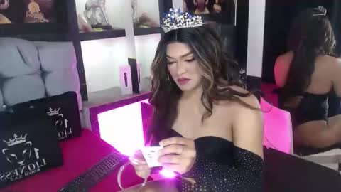 Snapshot of sophia_hott01 chatting on October 2025 12:04:02 PM sophia_hott01 online show from October 2025 12:04:02 PM