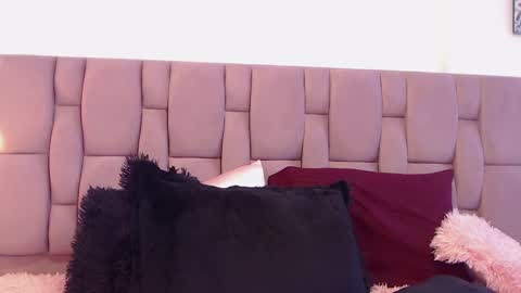 Snapshot of sophia_karsonn chatting on December 2024 05:01:01 PM Sophia Carson online show from December 2024 05:01:01 PM