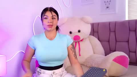 Snapshot of sophia_karsonn chatting on October 2025 05:33:02 PM Sophia Carson online show from October 2025 05:33:02 PM