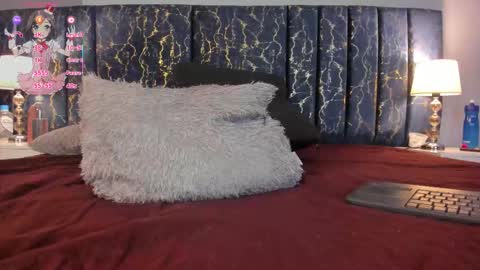 Sofia  online show from October 2025 12:06:01 PM