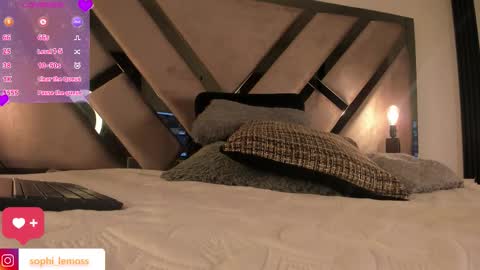 Sofia  online show from February 2026 12:55:01 PM