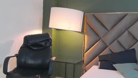 Sofia online show from November 2025 11:32:02 AM