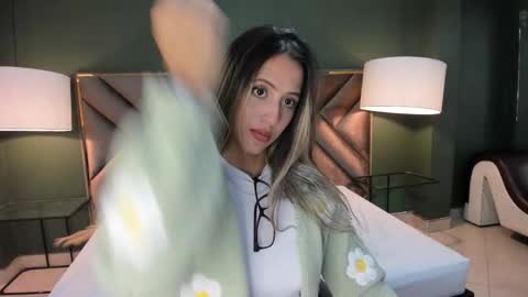 Sofia online show from February 2026 12:31:01 PM