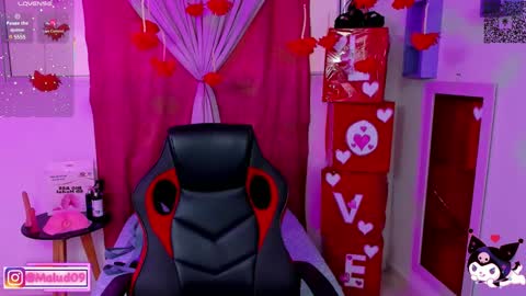 Snapshot of sophia_milano chatting on February 2025 12:22:02 PM sophia_milano online show from February 2025 12:22:02 PM