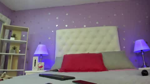 Snapshot of sophia_models chatting on September 2025 07:24:02 PM Sophia online show from September 2025 07:24:02 PM
