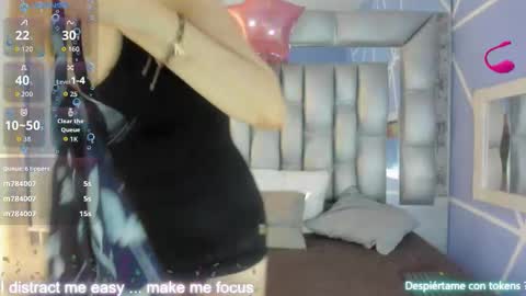 Snapshot of sophia_ny chatting on December 2025 02:21:01 PM SOPHIA online show from December 2025 02:21:01 PM