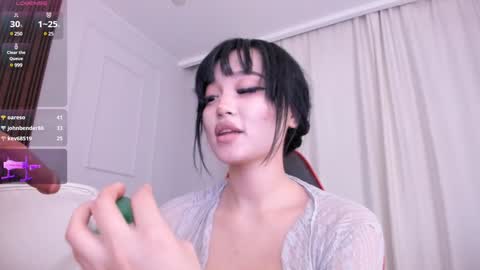 Snapshot of sophia_squirtits chatting on December 2024 07:30:02 PM QUEEN OF SQUIRT online show from December 2024 07:30:02 PM