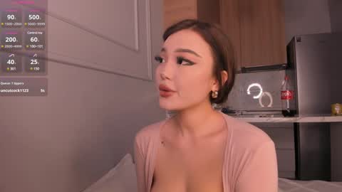Snapshot of sophia_squirtits chatting on January 2025 10:31:02 PM QUEEN OF SQUIRT online show from January 2025 10:31:02 PM